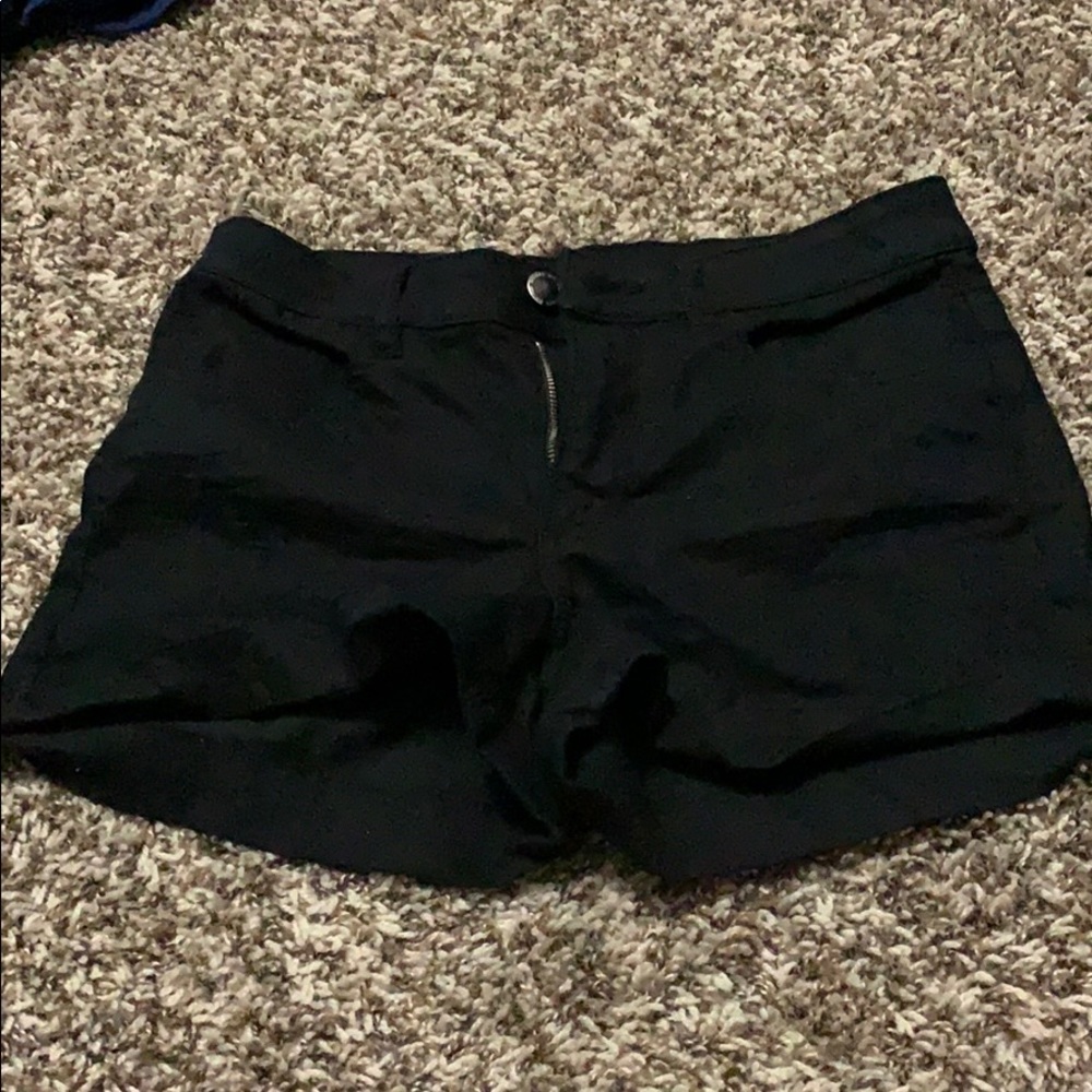 Black H&M shorts